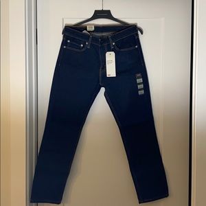Levi’s 511 Slim Stretch jeans.